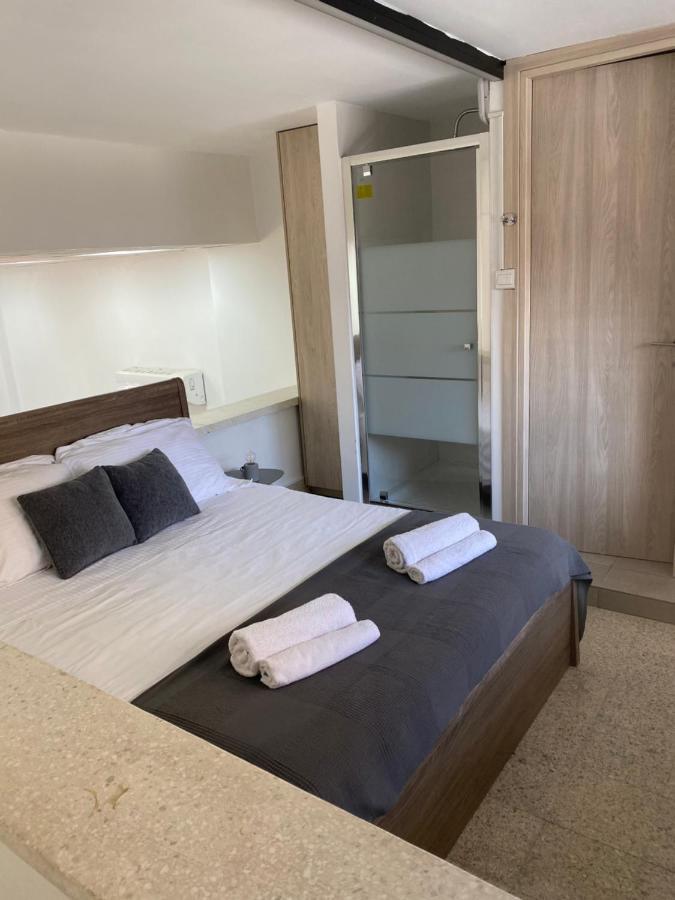 Modern City Center Appartment Saripolou 利马索尔 外观 照片