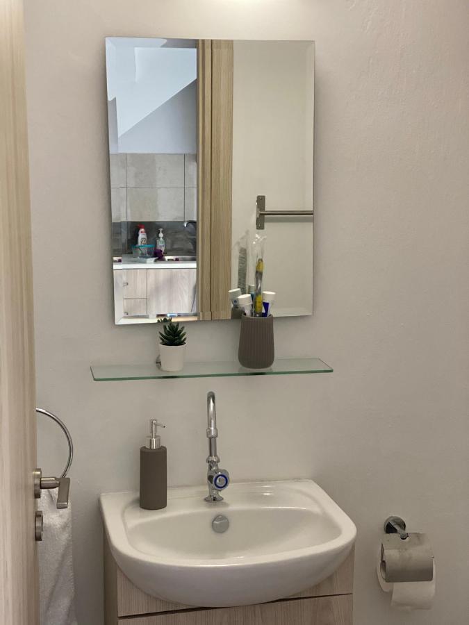 Modern City Center Appartment Saripolou 利马索尔 外观 照片
