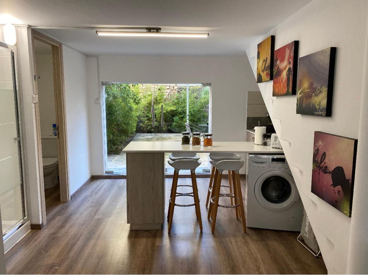 Modern City Center Appartment Saripolou 利马索尔 外观 照片